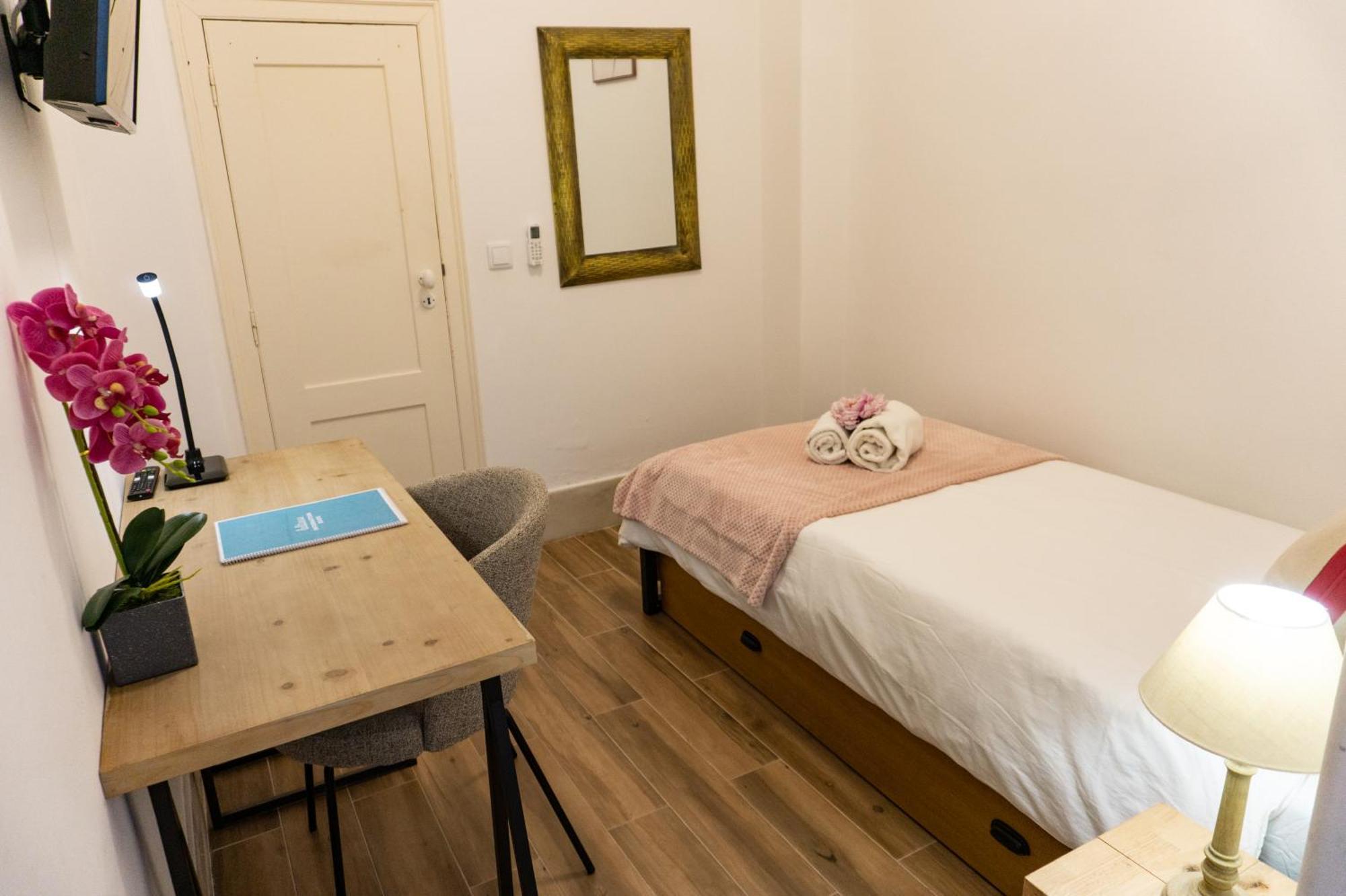 Hotel Lalitana Townhouse Lagos Pokój zdjęcie